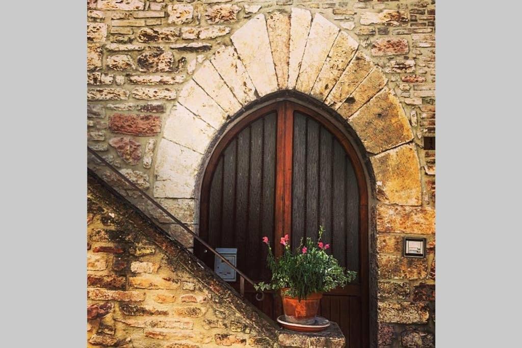 Assisi Anfiteatro Romano Exteriér fotografie